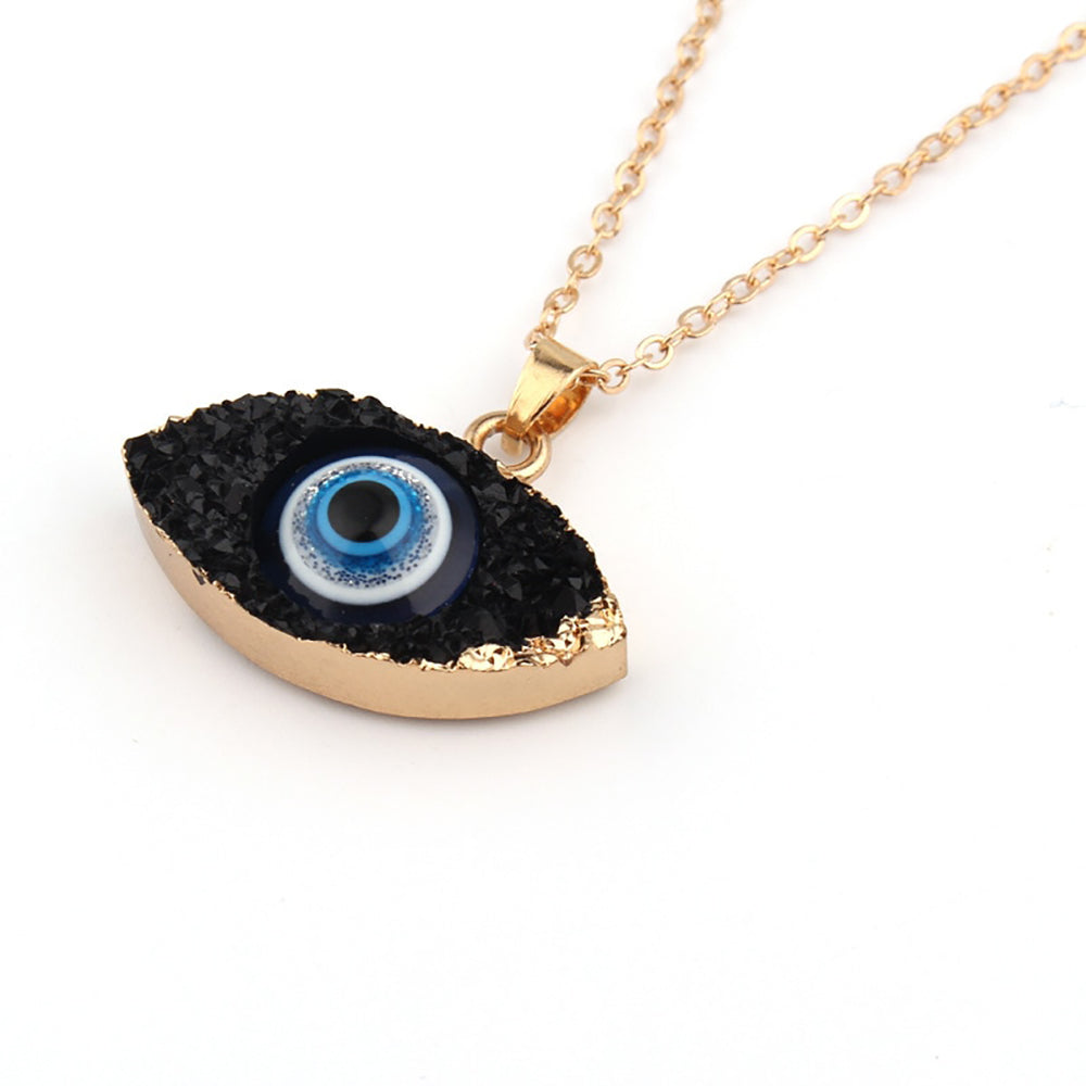 Elevate Your Style with our Bohemian Vintage Turkish Evil Eye Pendant Necklace