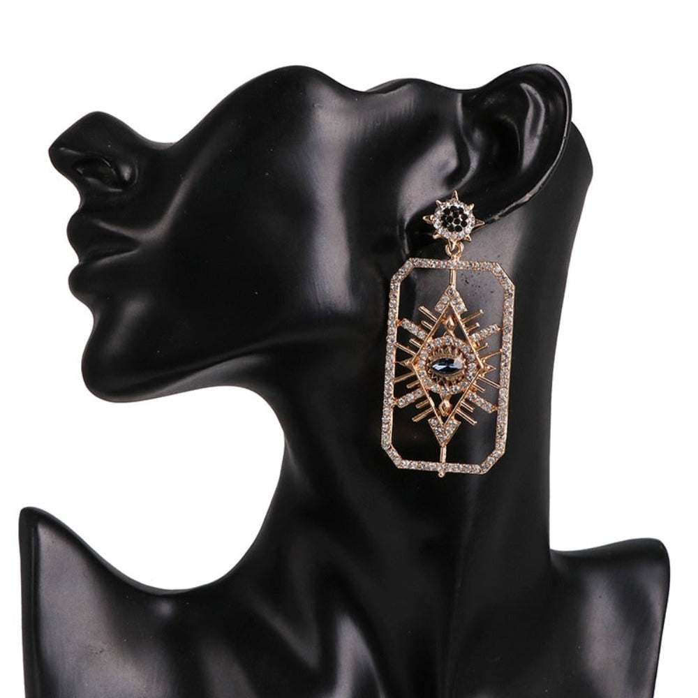 Trendy women's earrings