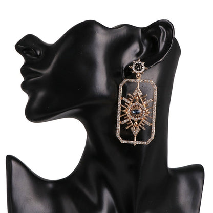 Trendy women's earrings