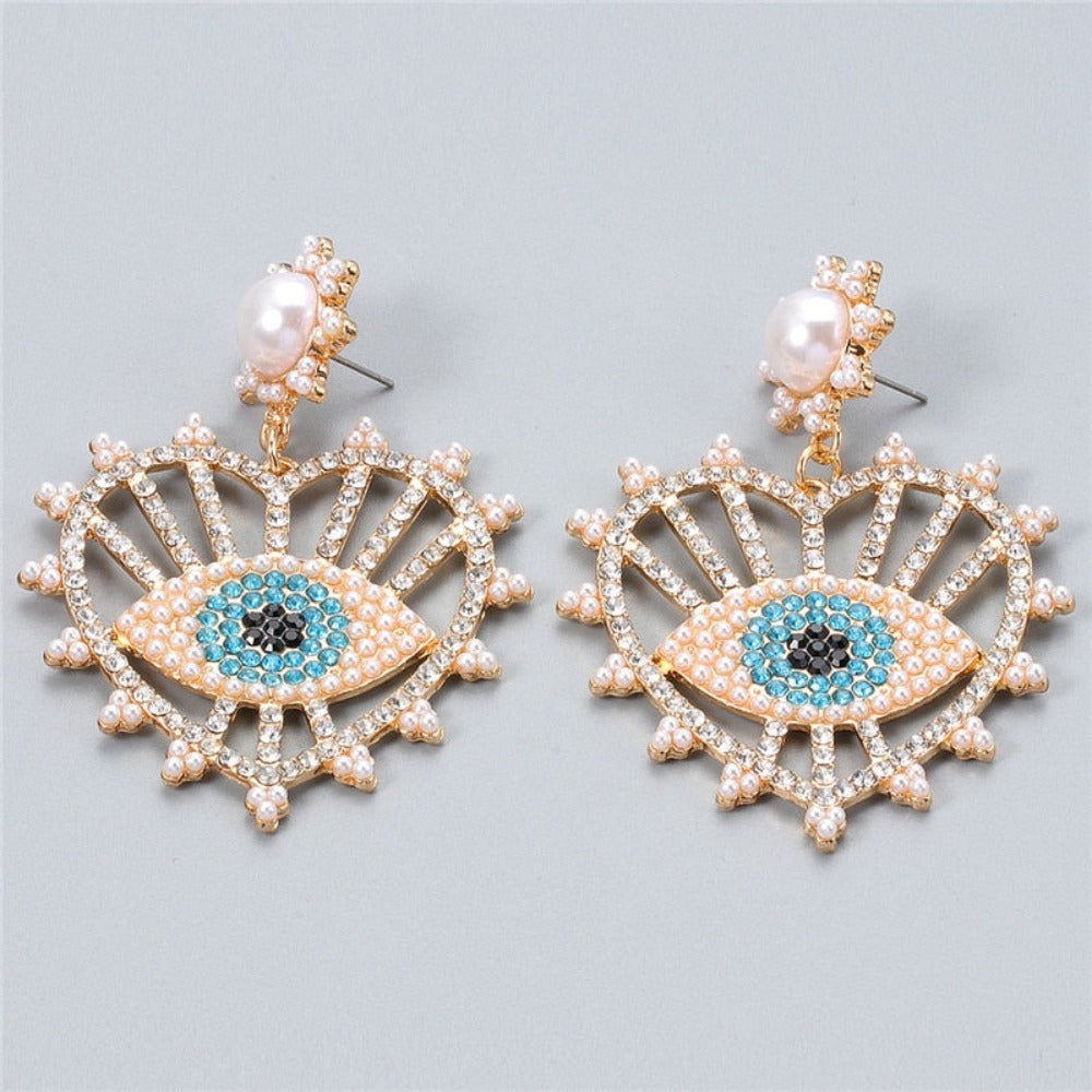 Trendy women's earrings