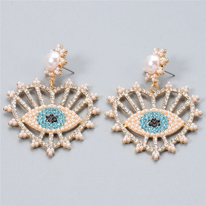 Trendy women's earrings