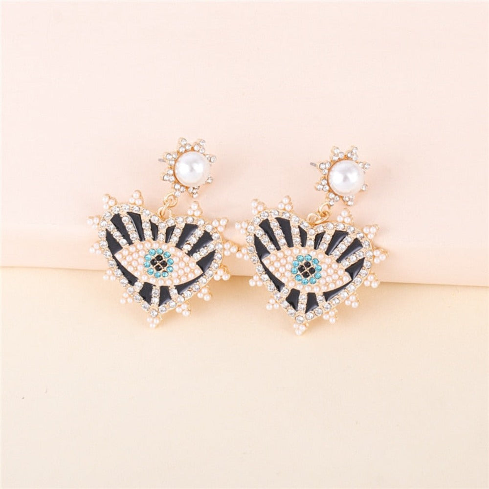 Heart-shaped Vintage Evil Eye Drop Earrings - A Stylish Statement for Women