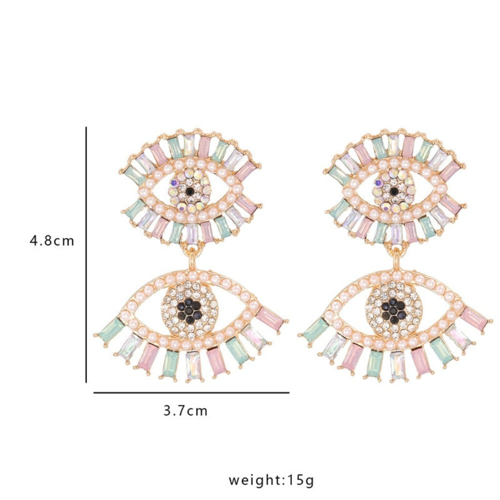 Mesmerizing eye-shaped earrings