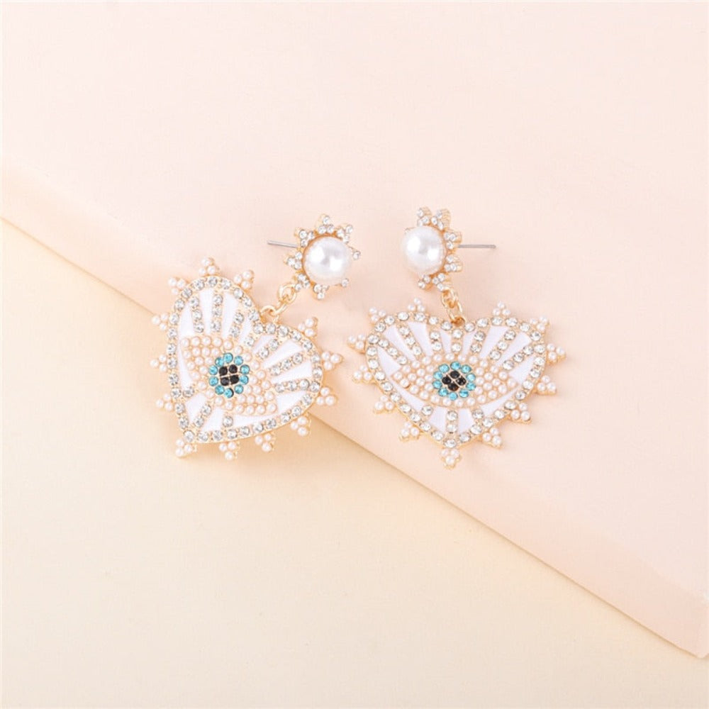 Heart-shaped Vintage Evil Eye Drop Earrings - A Stylish Statement for Women