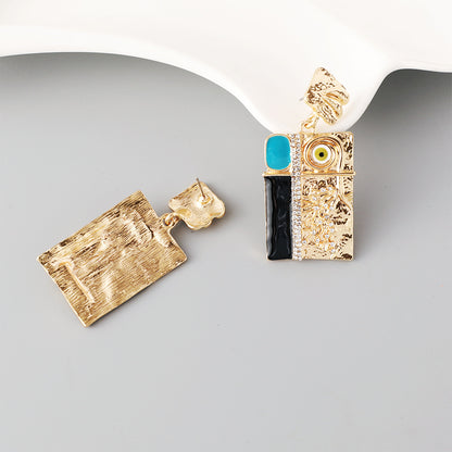 Golden Retro Rectangle Dangle Earrings: A Vintage Statement of Ethereal Charm