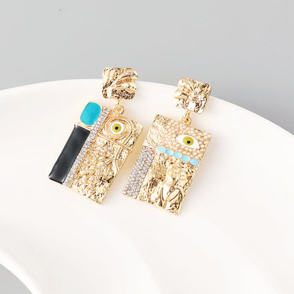 Golden Retro Rectangle Dangle Earrings: A Vintage Statement of Ethereal Charm