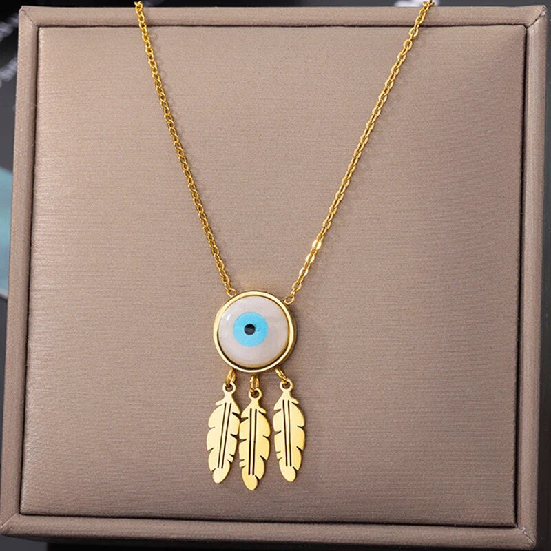 Stylish Pendant Necklace