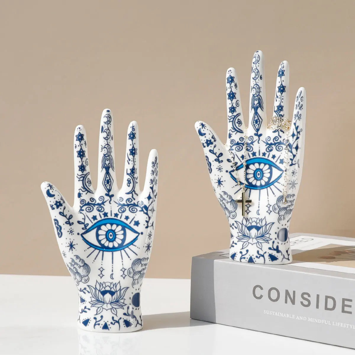 Ceramic jewelry organizer
